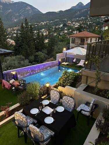 Apartment with Breathtaking Sea, Mountain & Pool Views – Geyikbayırı / Antalya