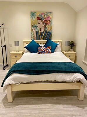 4 Schlafzimmer, Bügeleisen/Bügelbrett, WLAN, Bettwäsche