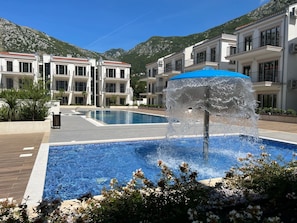 Sæsonbestemt udendørs pool