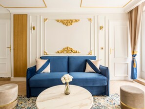 Apartment, City View | Living area