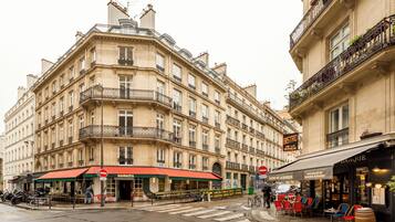 Fachada de la propiedad