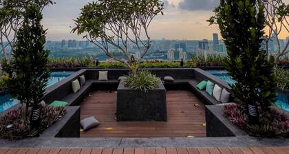 Sky Pool Suites KL Sentral -Riveria City