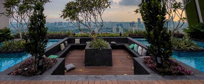Sky Pool Suites KL Sentral -Riveria City