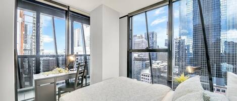 2 chambres, fer et planche à repasser, Wi-Fi, draps fournis