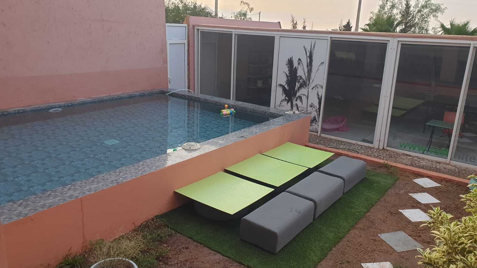 Children’s play area – outdoor