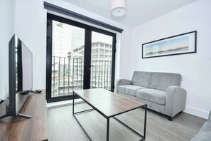 Unclassified image, 5 of 25, button