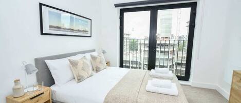 1 chambre, fer et planche Ă repasser, Wi-Fi, draps fournis