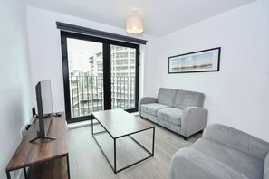 Unclassified image, 2 of 25, button