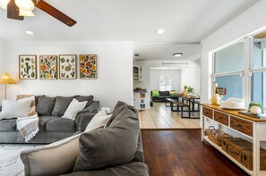 スマートテレビ、暖炉