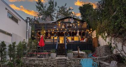 Chic LA Hideaway w/ Soaking Tub, Firepit Lounge & Tranquil Backyard