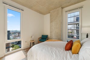 4 soverom, strykejern/-brett, reiseseng for barn og wi-fi (inkludert)