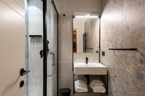Bathroom - PALAZZO OLIVIA - PALAZZO LEUTARI (Rome)
