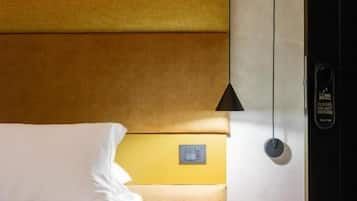 Chambre Double Supérieure, vue ville | Fer et planche à repasser, Wi-Fi gratuit