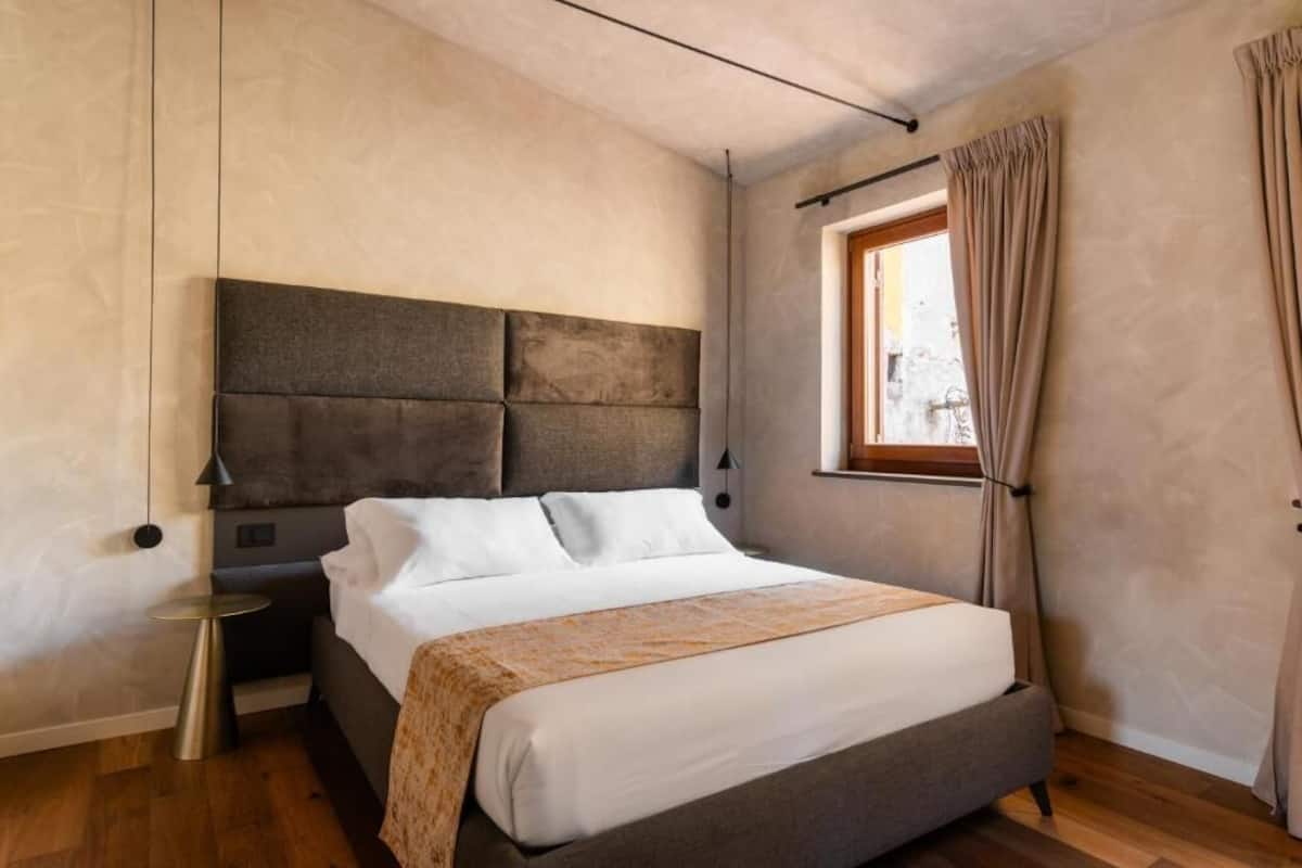 Superior Double Room, City View | Iron/ironing board, free WiFi
