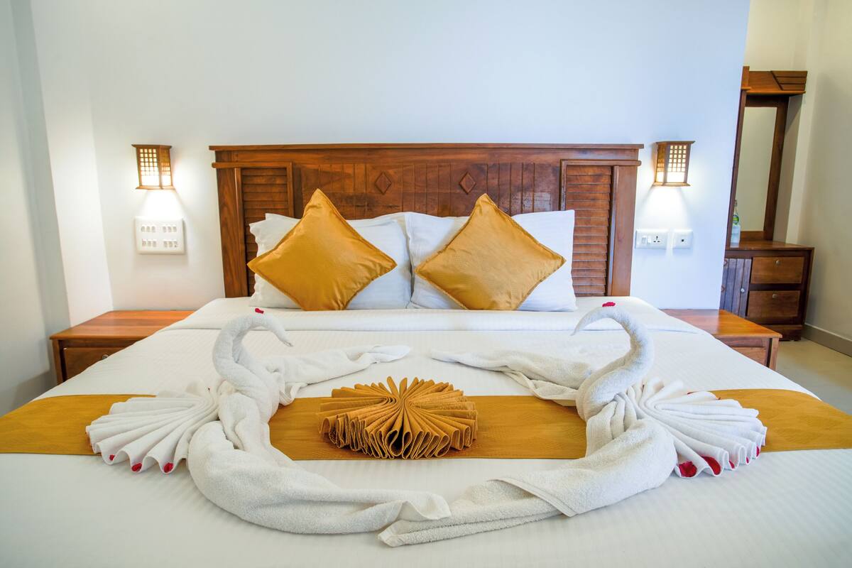 Superior Double Room, Patio, Valley View | Desk, soundproofing, rollaway beds (surcharge), WiFi (free)