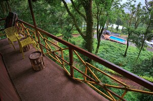 Casa Deluxe en un árbol, balcón, vistas a la montaña | Vistas del balcón