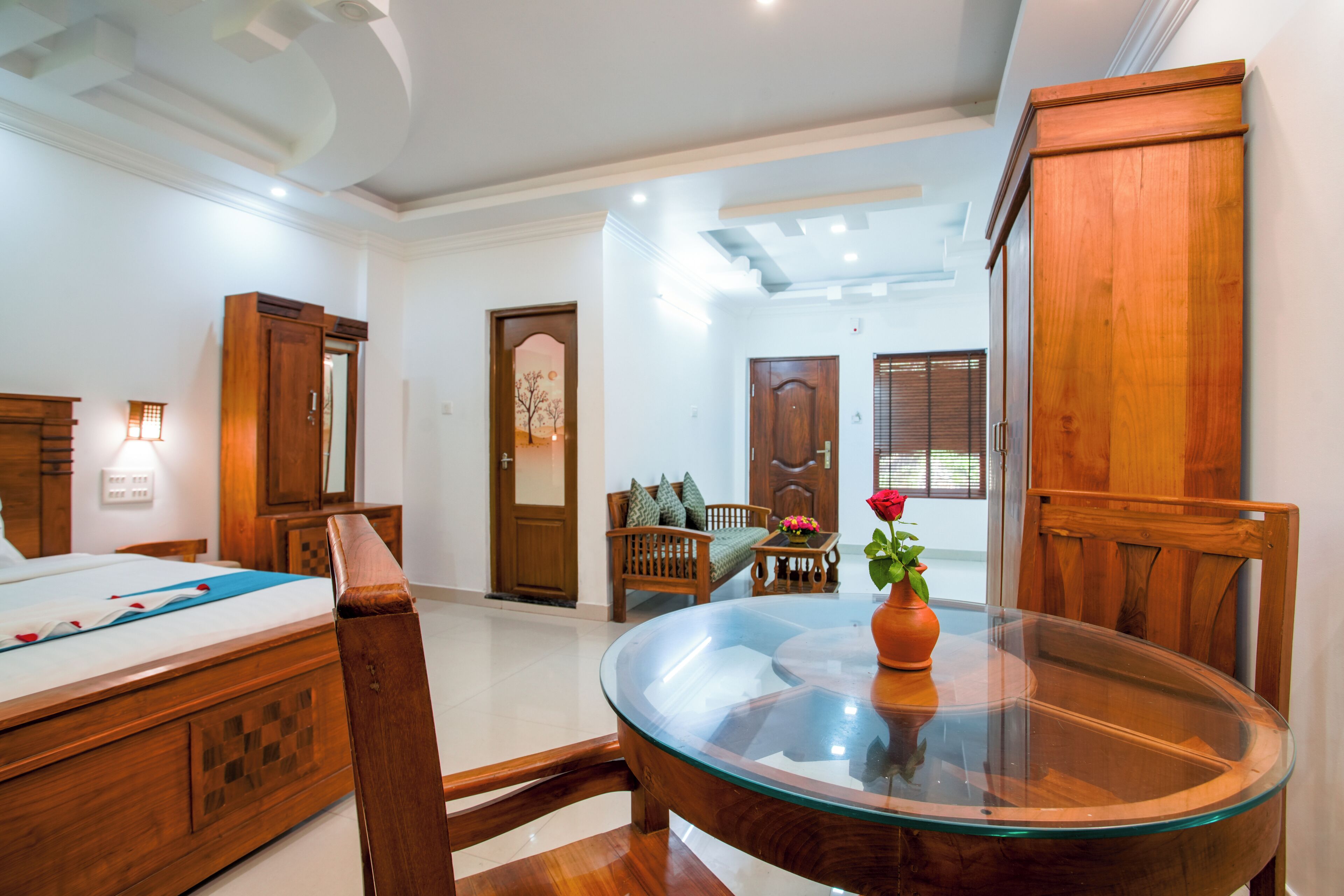 Junior Suite, Mountain View | Desk, soundproofing, rollaway beds (surcharge), WiFi (free)