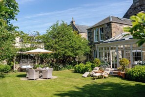 Front of property - Private and Prestigious Luxury Home (Edinburgh)