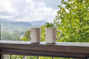 Unclassified image, 2 of 61, button