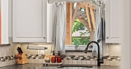 The Gather House | Stylish Stay w/ Room to Play