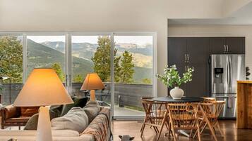 Smart-TV, Kamin
