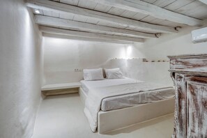 2 bedrooms, iron/ironing board, free WiFi, bed sheets - 
My Secret Mojo 1 - Tranquil stay close to Serifos town and unspoiled beaches (Serifos)