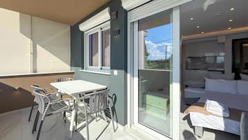 Luxury Suite | Terrace/patio
