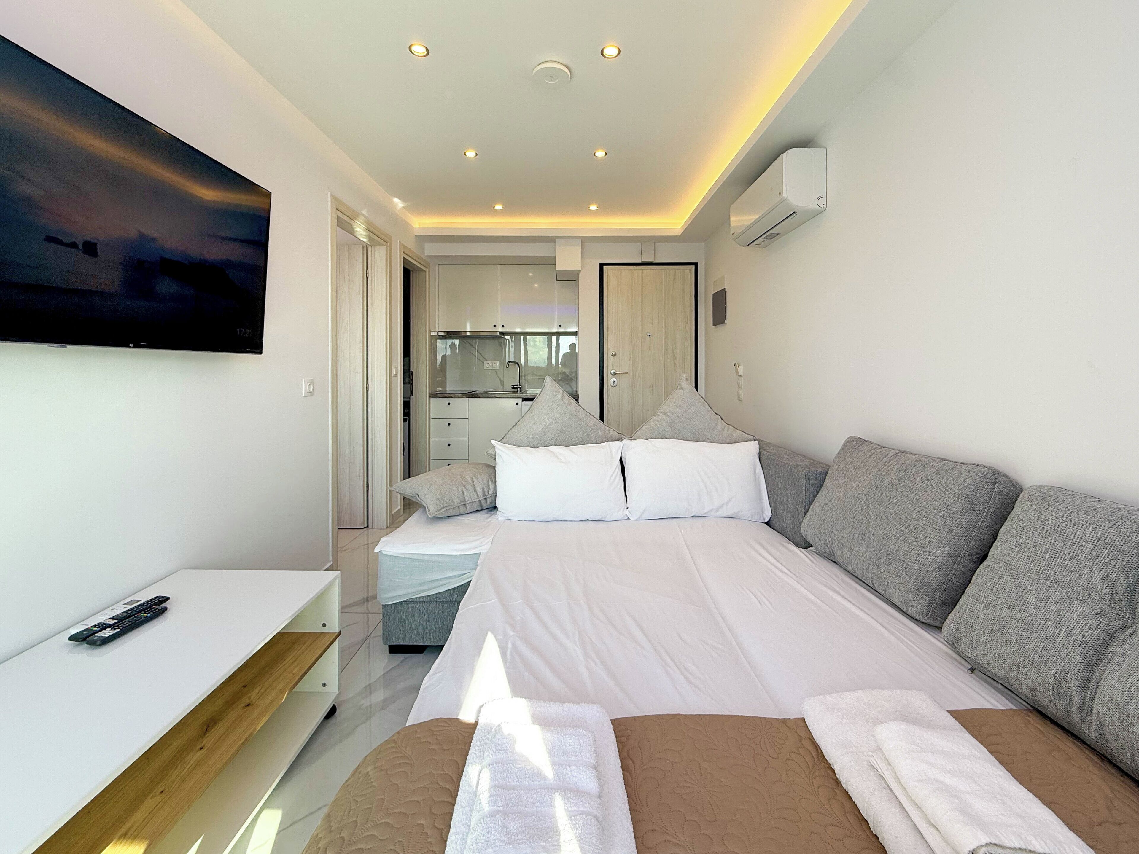 Ropa de cama hipoalergénica y sistema de insonorización 