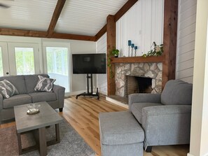 TV connectée, cheminée