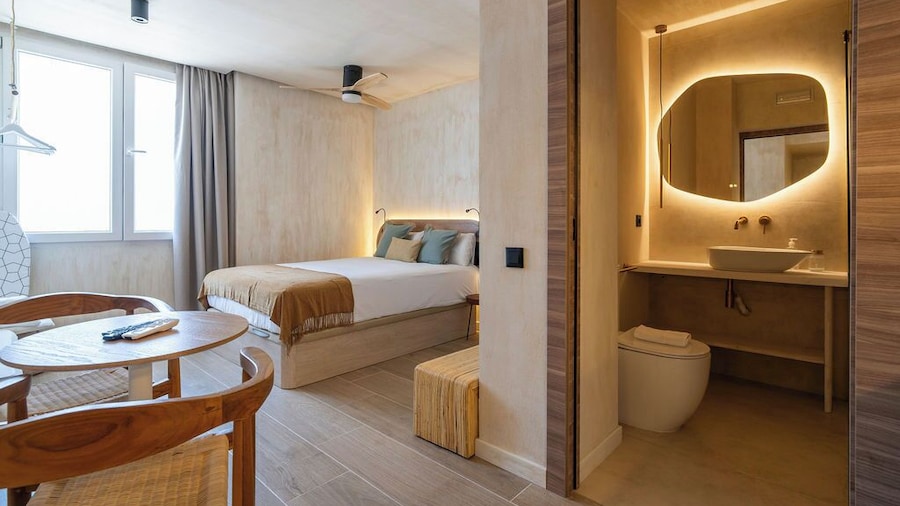 VLC Host - Puente de Astilleros