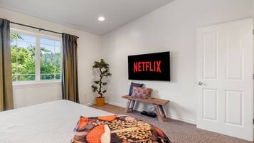 4 chambres, fer et planche à repasser, Wi-Fi (supplément)