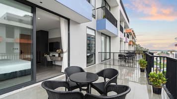 Chambre Double Deluxe, vue mer | Balcon