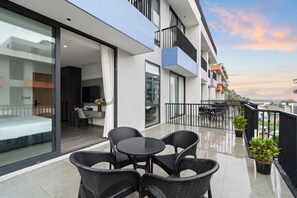 Phòng đôi Deluxe, ban công, quang cảnh biển | Ban công