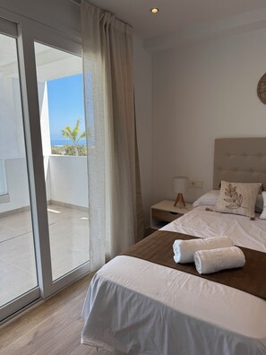 2 chambres, fer et planche à repasser, Wi-Fi gratuit, draps fournis