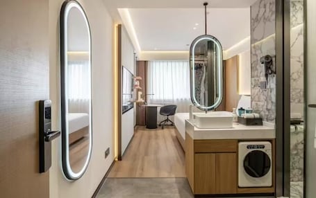 Superior Single Room. Beijing Anzhenxiyue Hotel