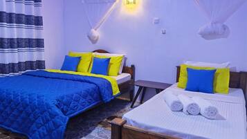 Deluxe Double or Twin Room, Garden View | In-room safe, desk, laptop workspace, blackout drapes