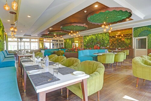 Beautiful Stays at Isbt Formerly by Hotel Horizon