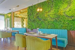 House | Dining