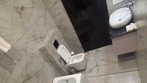 Presidential Room | Bathroom - The Rivaaj Hotel and Banquets Rohtak (Rohtak)