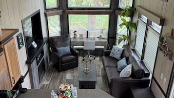 TV connectée, cheminée