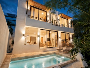 Exterior - Boho Retreat 3BR Enclosed Lounge 5min Beach (Canggu)