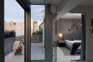 Superior Apartment with City View | In-room safe, individually decorated, individually furnished - Regal Boutique Suites Athens (Athens)