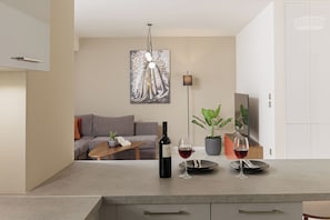 Deluxe Apartment 2 Bedroom with Terrace | Coin séjour