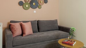Deluxe 1 Bedroom Apartment with Garden View | Nappalirész