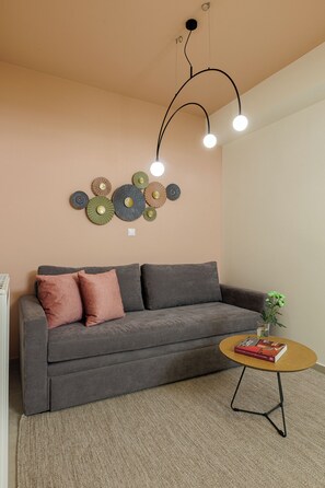 Deluxe 1 Bedroom Apartment with Garden View | Living area - Regal Boutique Suites Athens (Athens)