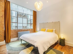 1 bedroom, WiFi, bed sheets - The Shoreditch Warehouse, by Veeve (London)
