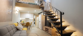 Vayas Residences Agora