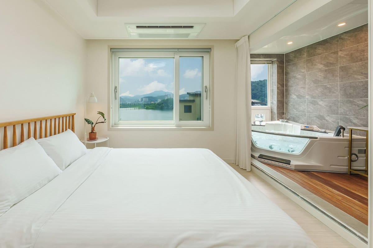 Phòng cơ bản, 2 phòng ngủ (A,2st Floor (River View / Spa /BBQ)) | 1 phòng ngủ, truy cập Internet không dây miễn phí
