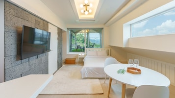 Habitación básica, 1 habitación (A,3st Floor (River View / Spa /BBQ)) | 1 dormitorio y wifi gratis