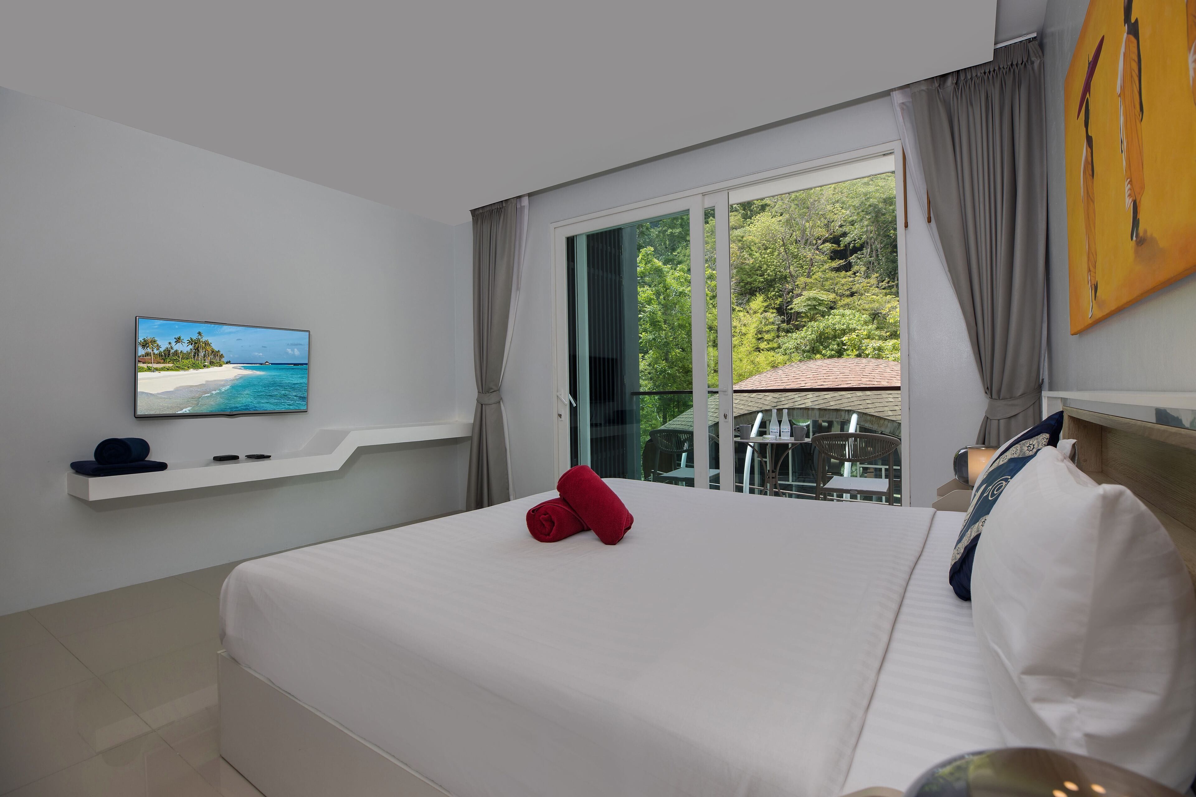 เอ็กซ์คลูซีฟอพาร์ทเมนท์, ระเบียง, วิวสระว่ายน้ำ | Wi-Fi ฟรี